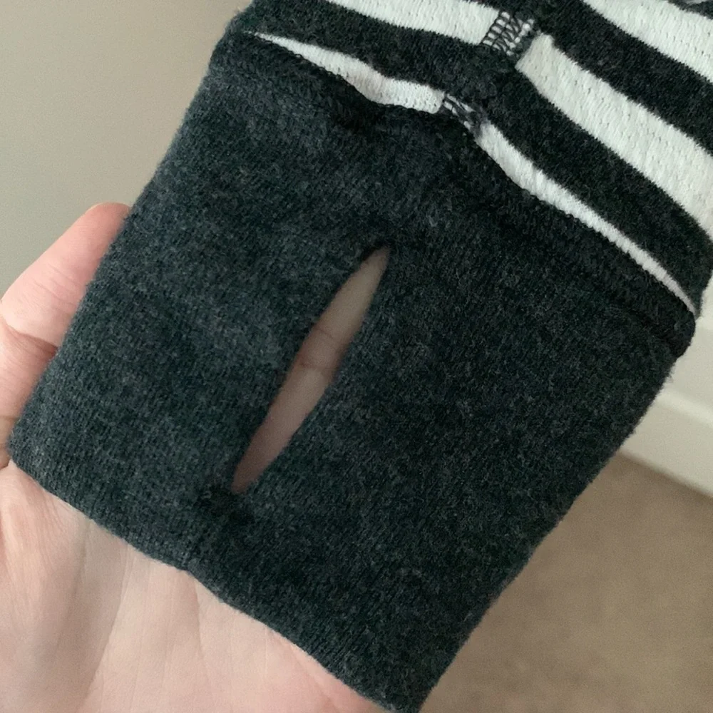 lululemon - reversible stripe in a clinch pullover - Picture 7 of 9